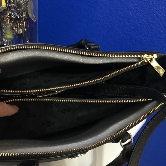 Tory Burch Multi Robinson Tote Large - Picture 6 of 9